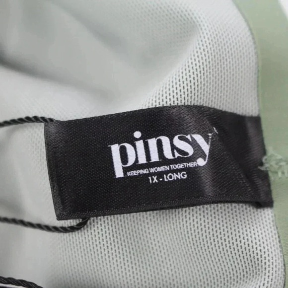 Pinsy - Picture 8 of 8